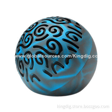 Outdoor Bluetooth Speaker for iPhone and iPad with 10 to 30m Working Range